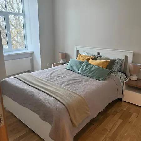 Pine Cone Cozy דירה *