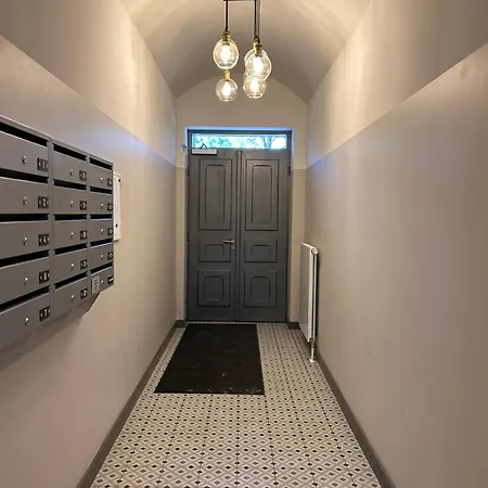 Pine Cone Cozy Apartment